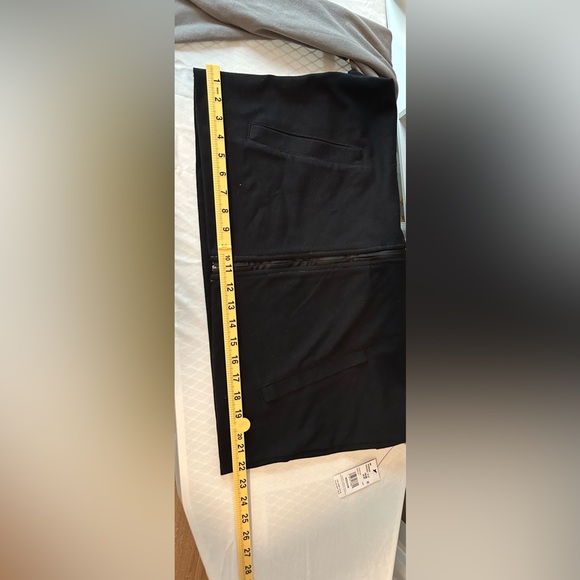 NWT Billabong Zip Up Hoodie Medium Black and Color Block - Picture 10 of 11